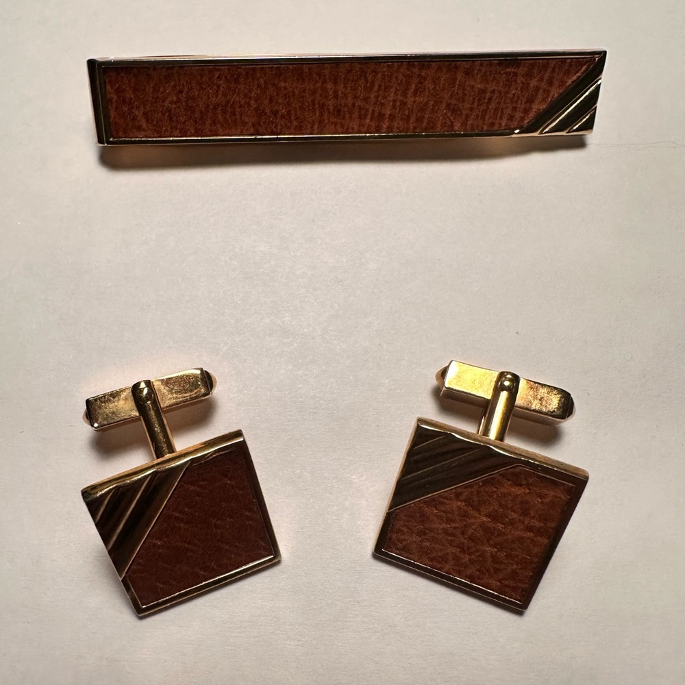 Swank Signed Vintage Leather Cufflinks Tie Bar Brown Tan Gold Tone Square